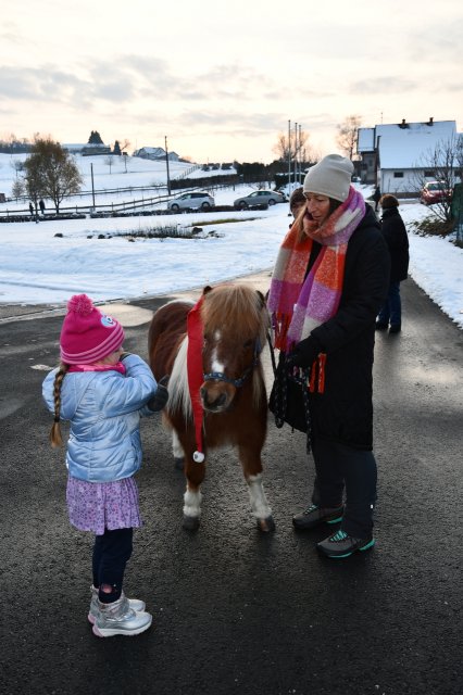 Nikolausaktion beim Spielplatz am 8. Dezember 2023