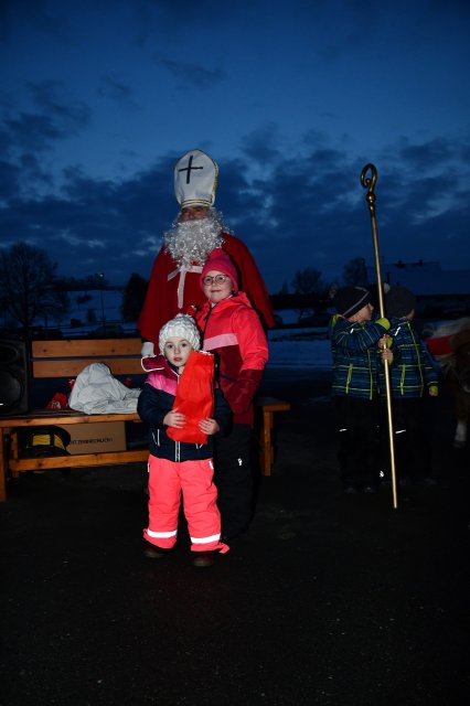 Nikolausaktion beim Spielplatz am 8. Dezember 2023