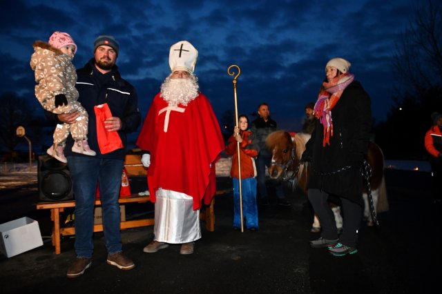 Nikolausaktion beim Spielplatz am 8. Dezember 2023