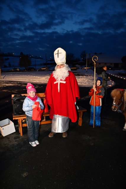 Nikolausaktion beim Spielplatz am 8. Dezember 2023