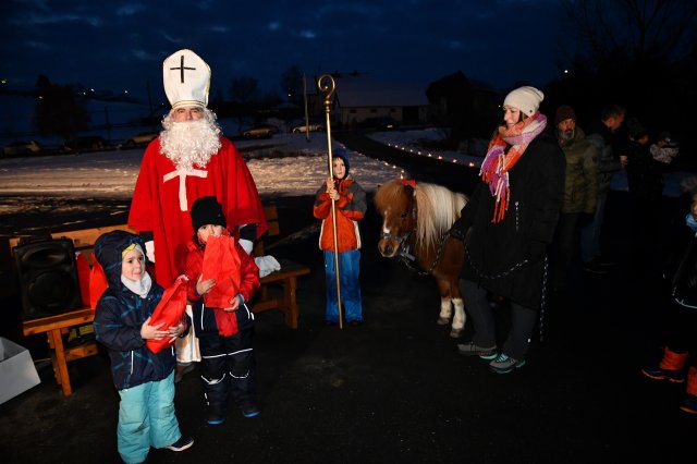 Nikolausaktion beim Spielplatz am 8. Dezember 2023