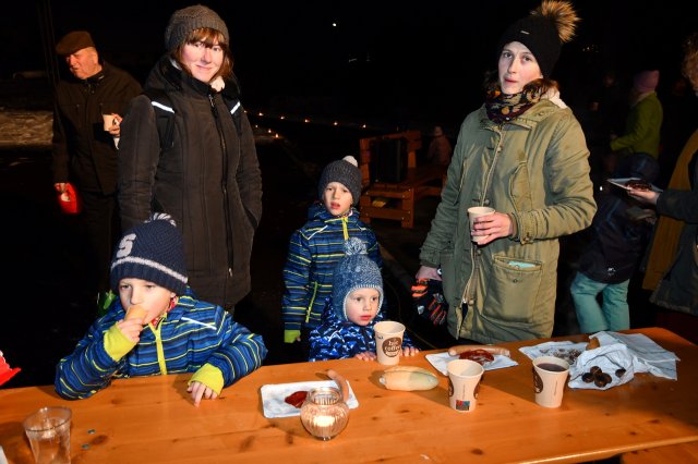 Nikolausaktion beim Spielplatz am 8. Dezember 2023